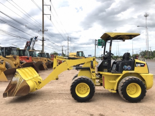 ขายรถตักล้อยาง CAT 903B (เทียบเท่า WA50) แขนยาวพิเศษ นำเข้าเองจากญี่ปุ่น สภาพพร้อมใช้ มีVDOการทำงานครับ