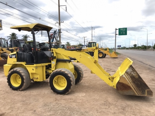 ขายรถตักล้อยาง CAT 903B (เทียบเท่า WA50) แขนยาวพิเศษ นำเข้าเองจากญี่ปุ่น สภาพพร้อมใช้ มีVDOการทำงานครับ