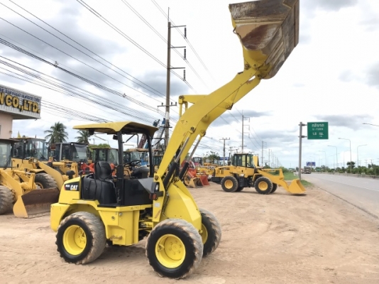 ขายรถตักล้อยาง CAT 903B (เทียบเท่า WA50) แขนยาวพิเศษ นำเข้าเองจากญี่ปุ่น สภาพพร้อมใช้ มีVDOการทำงานครับ