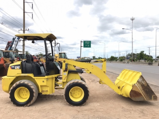 ขายรถตักล้อยาง CAT 903B (เทียบเท่า WA50) แขนยาวพิเศษ นำเข้าเองจากญี่ปุ่น สภาพพร้อมใช้ มีVDOการทำงานครับ