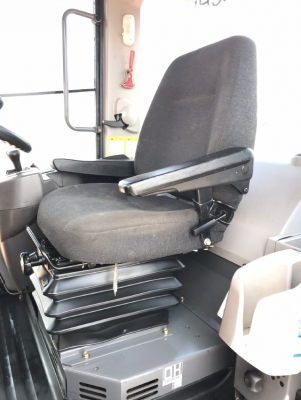 ขายรถตักล้อยาง HITACHI ZW150 (เทียบเท่า WA270-6) ปี 2013 นำเข้าเองจากญี่ปุ่น สวยพร้อมใช้ มีVDOการทำงานครับ