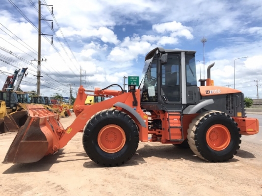 ขายรถตักล้อยาง HITACHI ZW150 (เทียบเท่า WA270-6) ปี 2013 นำเข้าเองจากญี่ปุ่น สวยพร้อมใช้ มีVDOการทำงานครับ