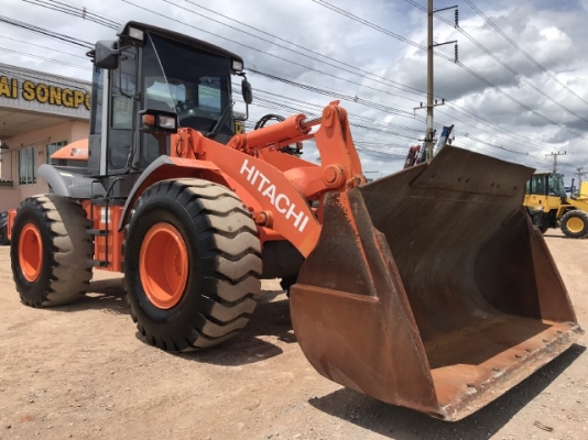 ขายรถตักล้อยาง HITACHI ZW150 (เทียบเท่า WA270-6) ปี 2013 นำเข้าเองจากญี่ปุ่น สวยพร้อมใช้ มีVDOการทำงานครับ