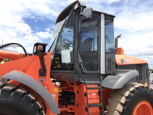 ขายรถตักล้อยาง HITACHI ZW150 (เทียบเท่า WA270-6) ปี 2013 นำเข้าเองจากญี่ปุ่น สวยพร้อมใช้ มีVDOการทำงานครับ