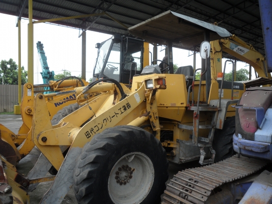 WA100-3E รถนอกนำเข้า @950,000 เท่านั้น มาก่อนได้ก่อน สนใจโทร 081-989-1989 หรั่งครับ
