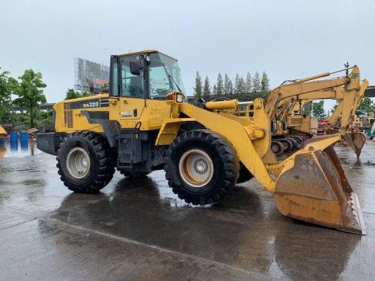 รถตัก Komatsu WA320-6 10981 HR รถตัก Komatsu WA320-6 10981 HR