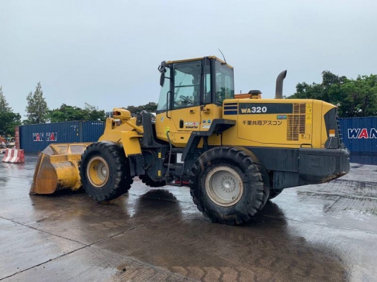 รถตัก Komatsu WA320-6 10981 HR รถตัก Komatsu WA320-6 10981 HR