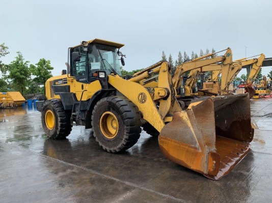 รถตัก Komatsu WA320-(7) 16973HR รถตัก Komatsu WA320-(7) 16973HR