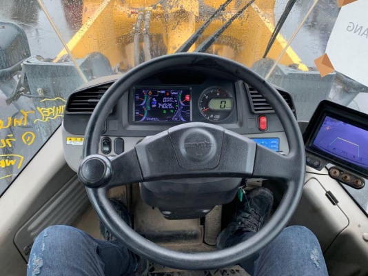 รถตัก Komatsu WA320-(7) 16973HR รถตัก Komatsu WA320-(7) 16973HR