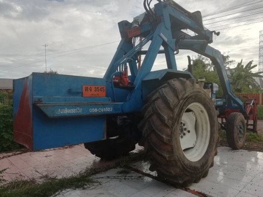 ขายรถไถFORD.6600.T3พร้อมเครื่องคีบอ้อยเเสงกลึงสภาพพร้อมใช้งาน