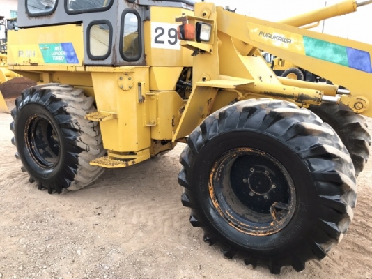 ขายรถตักล้อยาง FURUKAWA FL50-1 (เทียบเท่า WA50) (3,XXX ชั่วโมง) นำเข้าเองจากญี่ปุ่น สภาพพร้อมใช้ มีVDOการทำงานครับ