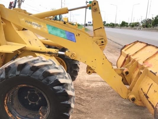 ขายรถตักล้อยาง FURUKAWA FL50-1 (เทียบเท่า WA50) (3,XXX ชั่วโมง) นำเข้าเองจากญี่ปุ่น สภาพพร้อมใช้ มีVDOการทำงานครับ