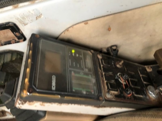 มาใหม่ อีกคัน 695,000 เก่านอก 2 ปี KOBELCO SK120 Mark 3 เครื่องดี ปั้มแรง โช่หนา เอวแน่น ไฟฟ้าครบ แอร์หนาว พร้อมใช้ เหมือนพึ่งมาจาก ญี่ปุ่น เอกสารอินวอยท์  อยู่ ยโสธร โทร 0626426323มาใหม่ อีกคัน 695,000 เก่านอก 2 ปี KOBELCO SK120 Mark 3 เครื่องดี ปั้มแรง