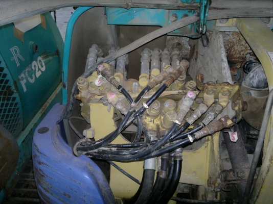 รถขุดเล็ก KOMATSU PC25-1E สภาพดีนำเข้าจากญี่ปุ่น