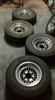 >>>ขายล้อลายแนวๆขอบ 14x7 ใส่ 6/139.7 ออฟลึกๆ ครับ<<<