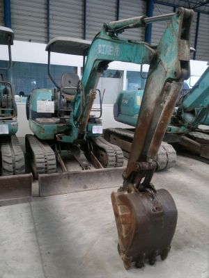 รถขุดเล็ก KOMATSU PC27R-8 สภาพดีนำเข้าจากญี่ปุ่น