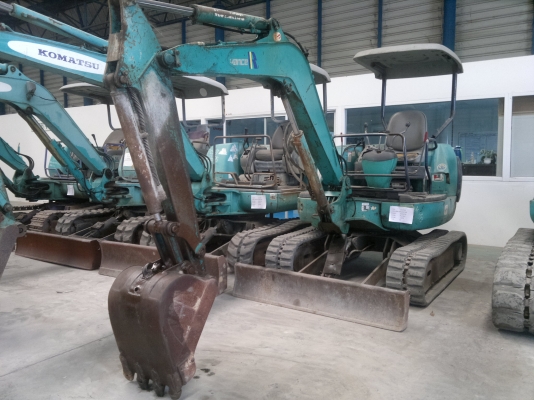รถขุดเล็ก KOMATSU PC27R-8 สภาพดีนำเข้าจากญี่ปุ่น