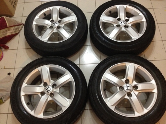 ขายแม็กซ์มือ2 Honda City ขอบ15 4รู100+ยางปี09 ราคา 5500 บ.