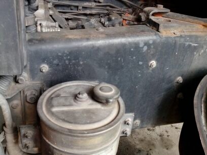 รถฮีโน่ 10 ล้อ บรรทุกน้ำมัน FL3H  195 แรงม้า  สนใจติดต่อ 081-6079515