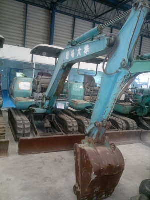 รถขุดเล็ก KOMATSU PC30-7 สภาพดีนำเข้าจากญี่ปุ่น