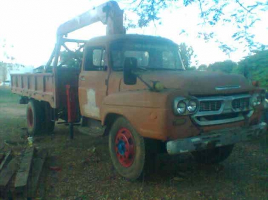 ขายรถ6ล้อISUZU  TX ติดเครน  3 ตัน เครื่อง 6BBช่วงล่างดี ยางดีรถสวยไม่มีเยิ้ม