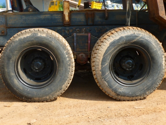 แสงฟ้าเต้นรถ///ขายHINO-227หัวสิงไอเทคนอก เบรกทิฟฟี่ กระดั้มสามมิตร ยางใหม่10เส้น