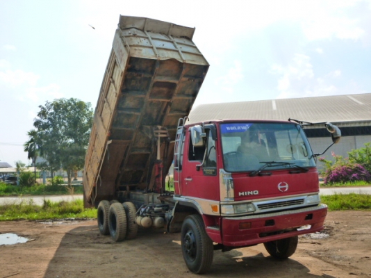 แสงฟ้าเต้นรถ///ขายHINO-227หัวสิงไอเทคนอก เบรกทิฟฟี่ กระดั้มสามมิตร ยางใหม่10เส้น