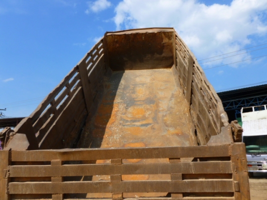 แสงฟ้าเต้นรถ///ขายHINO-227หัวสิงไอเทคนอก เบรกทิฟฟี่ กระดั้มสามมิตร ยางใหม่10เส้น