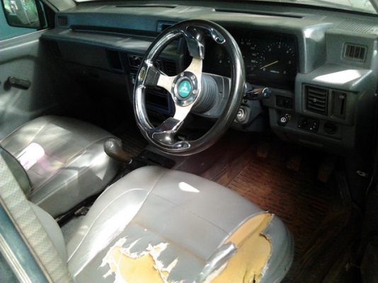 ขาย กระบะแค็ป MISU L200 AEROBODY ปี37/94 เครื่อง2.5 84HP แรงๆ ไม่หลวม พ.พาวเวอร์ แอร์เย็น ภายในดี คอนโซลครบ ช่วงล่างปึ๊ก คัสซีสวยไม่ผุไม่ดาม พื้นปูกระบะ สีมีแตก พร้อมใช้พร้อมลุยงาน ราคาต่อรองได้ครับ