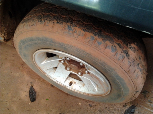 ขาย กระบะแค็ป MISU L200 AEROBODY ปี37/94 เครื่อง2.5 84HP แรงๆ ไม่หลวม พ.พาวเวอร์ แอร์เย็น ภายในดี คอนโซลครบ ช่วงล่างปึ๊ก คัสซีสวยไม่ผุไม่ดาม พื้นปูกระบะ สีมีแตก พร้อมใช้พร้อมลุยงาน ราคาต่อรองได้ครับ