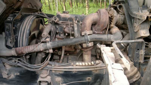 รถอิซูซุ 10 ล้อดั๊ม FXZ 270 แรงม้า ปี 48 ( ขายแม่ลูก )  สนใจติดต่อ 081-6079515