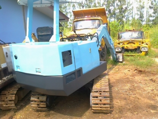 ขายรถแบคโฮ  YANMAR  YB  301  ขนาดเท่าpc 30ราคาถูก