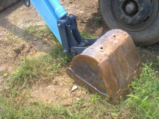 ขายรถแบคโฮ  YANMAR  YB  301  ขนาดเท่าpc 30ราคาถูก