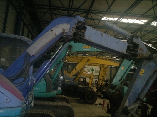 รถขุดเล็ก KOMATSU PC75UU-30 สภาพดีนำเข้าจากญี่ปุ่น