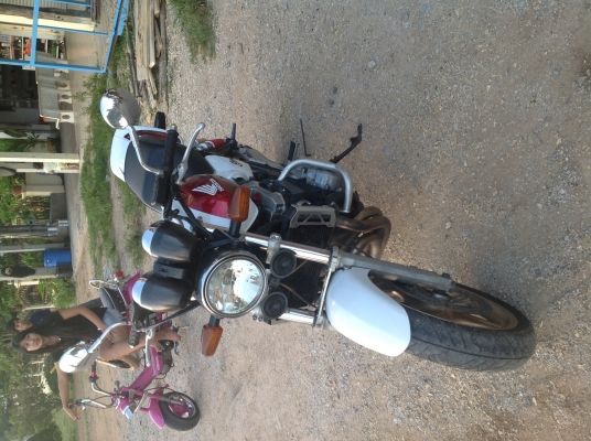 ขายCb1300ปี1998 ทะบียนโอนนอก ลดได้เจ้าของใจดี.   0840854460