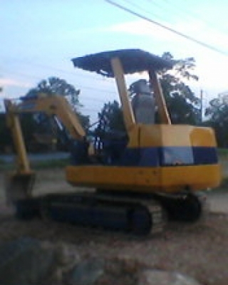 ขายรถแบคโฮ KOMATSU pc 20-6 สภาพสวยพร้อมทำงานได้เลย