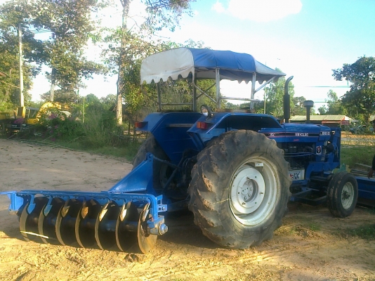 FORD 6610 เครื่อง T6 เสื้อเรียบ อุปกรณ์พร้อม มีใบดันหน้า ผานพรวนดิน 7 เครื่องแรงดีมากไม่มีเยิ้ม หางใหญ่ระบบใช้งานได้ดีทุกอย่าง ช่วงล่างดีพร้อมใช้งานได้เลยครับ เอกสารสัญญาซื้อขายครับ