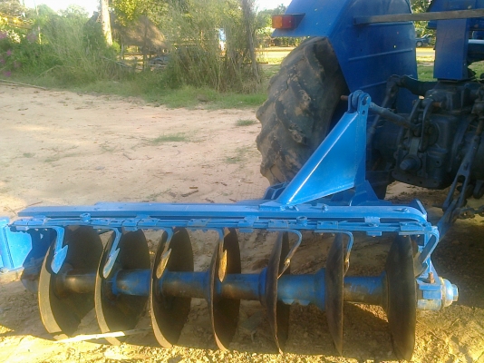 FORD 6610 เครื่อง T6 เสื้อเรียบ อุปกรณ์พร้อม มีใบดันหน้า ผานพรวนดิน 7 เครื่องแรงดีมากไม่มีเยิ้ม หางใหญ่ระบบใช้งานได้ดีทุกอย่าง ช่วงล่างดีพร้อมใช้งานได้เลยครับ เอกสารสัญญาซื้อขายครับ