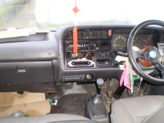 ขายถูก ด่วน รถตู้ Toyota สภาพดี เครื่องดีเซล 3000 ปี 93 สีเขียว พร้อมโอน ขายถูก ด่วน รถตู้ Toyota สภาพดี เครื่องดีเซล 3000 ปี 93 สีเขียว พร้อมโอน