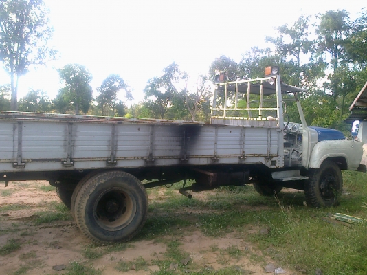 ISUZU TX DA 120 รถหกล้อหัวยาว เครื่องแรงดีมาก ช่วงล่างคัชซีไม่แตกไม่บวมเลย ยาง 9.00 ขอบ 20 กระบะเหล็กยาว 6 เมตร เอกสารเล่มทะเบียนพร้อมชุดโอนมีให้ครบครับ