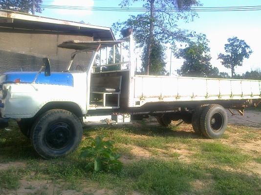 ISUZU TX DA 120 รถหกล้อหัวยาว เครื่องแรงดีมาก ช่วงล่างคัชซีไม่แตกไม่บวมเลย ยาง 9.00 ขอบ 20 กระบะเหล็กยาว 6 เมตร เอกสารเล่มทะเบียนพร้อมชุดโอนมีให้ครบครับ