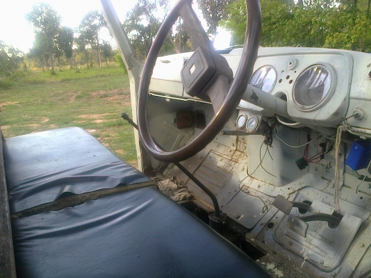 ISUZU TX DA 120 รถหกล้อหัวยาว เครื่องแรงดีมาก ช่วงล่างคัชซีไม่แตกไม่บวมเลย ยาง 9.00 ขอบ 20 กระบะเหล็กยาว 6 เมตร เอกสารเล่มทะเบียนพร้อมชุดโอนมีให้ครบครับ