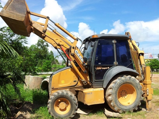 รถตัก หน้าขุดหลัง กาเซ่ 512D   มีขาย 2 คัน  สนใจติดต่อ 081-6079515