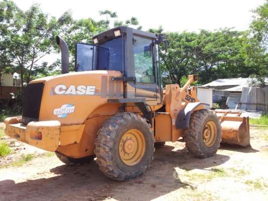 รถตัก หน้าขุดหลัง กาเซ่ 512D   มีขาย 2 คัน  สนใจติดต่อ 081-6079515