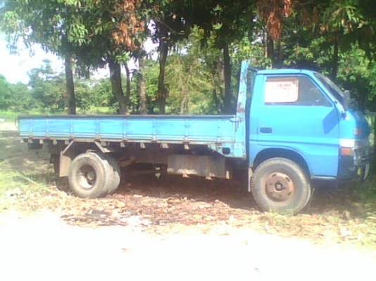 หกล้อISUZU TL100เครื่องดี ยาว 4.30 เมตร เกียร์สายสั้น เอกสารทะเบียนพร้อม คันซีดี ทุกอย่างเดิม หกล้อISUZU TL100เครื่องดี ยาว 4.30 เมตร เกียร์สายสั้น เอกสารทะเบียนพร้อม คันซีดี ทุกอย่างเดิม