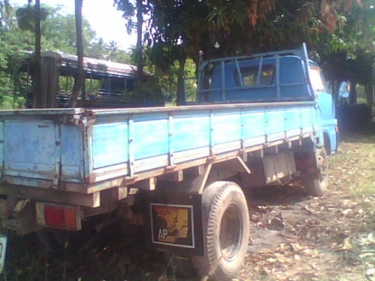 หกล้อISUZU TL100เครื่องดี ยาว 4.30 เมตร เกียร์สายสั้น เอกสารทะเบียนพร้อม คันซีดี ทุกอย่างเดิม หกล้อISUZU TL100เครื่องดี ยาว 4.30 เมตร เกียร์สายสั้น เอกสารทะเบียนพร้อม คันซีดี ทุกอย่างเดิม