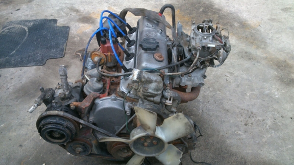 ขายเครื่องโตโยต้า 4 K  6850 บาท