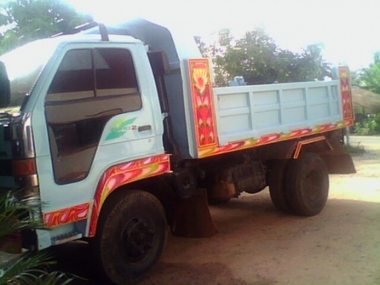 หกล้อISUZU ดั้ม หัวNPR เครื่อง195 แรง คันซีNRR ยาว 3.30เมตร เครื่องดี