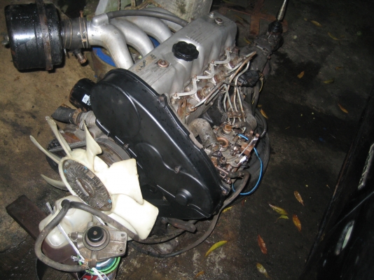 ขายเครื่องพร้อมเกียร์ l200 4d56 t  สภาพพร้อมใช้ สนใจจริงโทรครับ มีอีกหลายรายการ