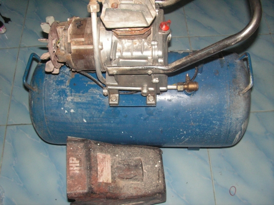 ปั๊มลมPUMAโรตารี่50ลิตร(พี่ที่อยู่สายไหมรับไปดูเเลต่อเเล้วครับ) ปั๊มลมPUMAโรตารี่50ลิตร(พี่ที่อยู่สายไหมรับไปดูเเลต่อเเล้วครับ)